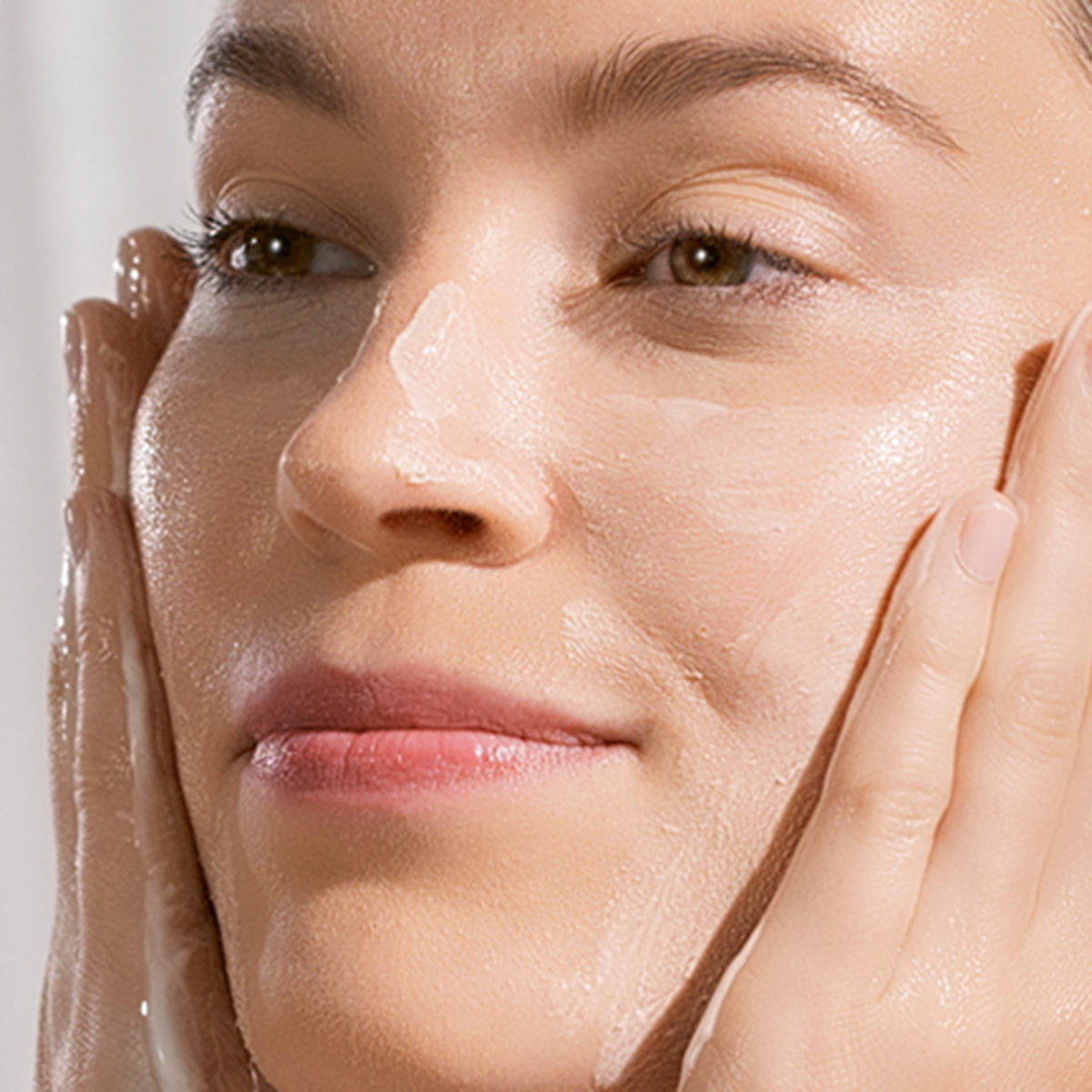 The Deep Cleanse Daily Facial Cleanser for Fresh Looking Skin