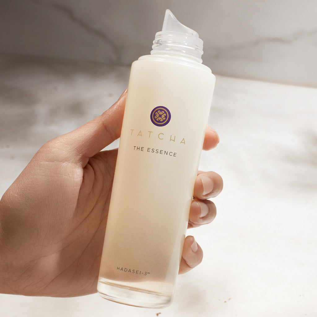 The Essence Daily Facial Essence for Fresh Looking Skin