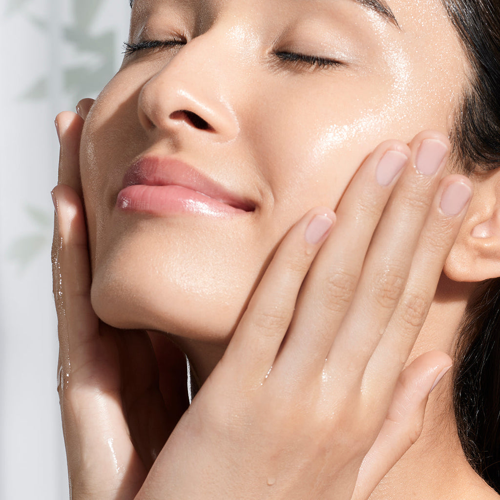 The Essence Daily Facial Essence for Fresh Looking Skin