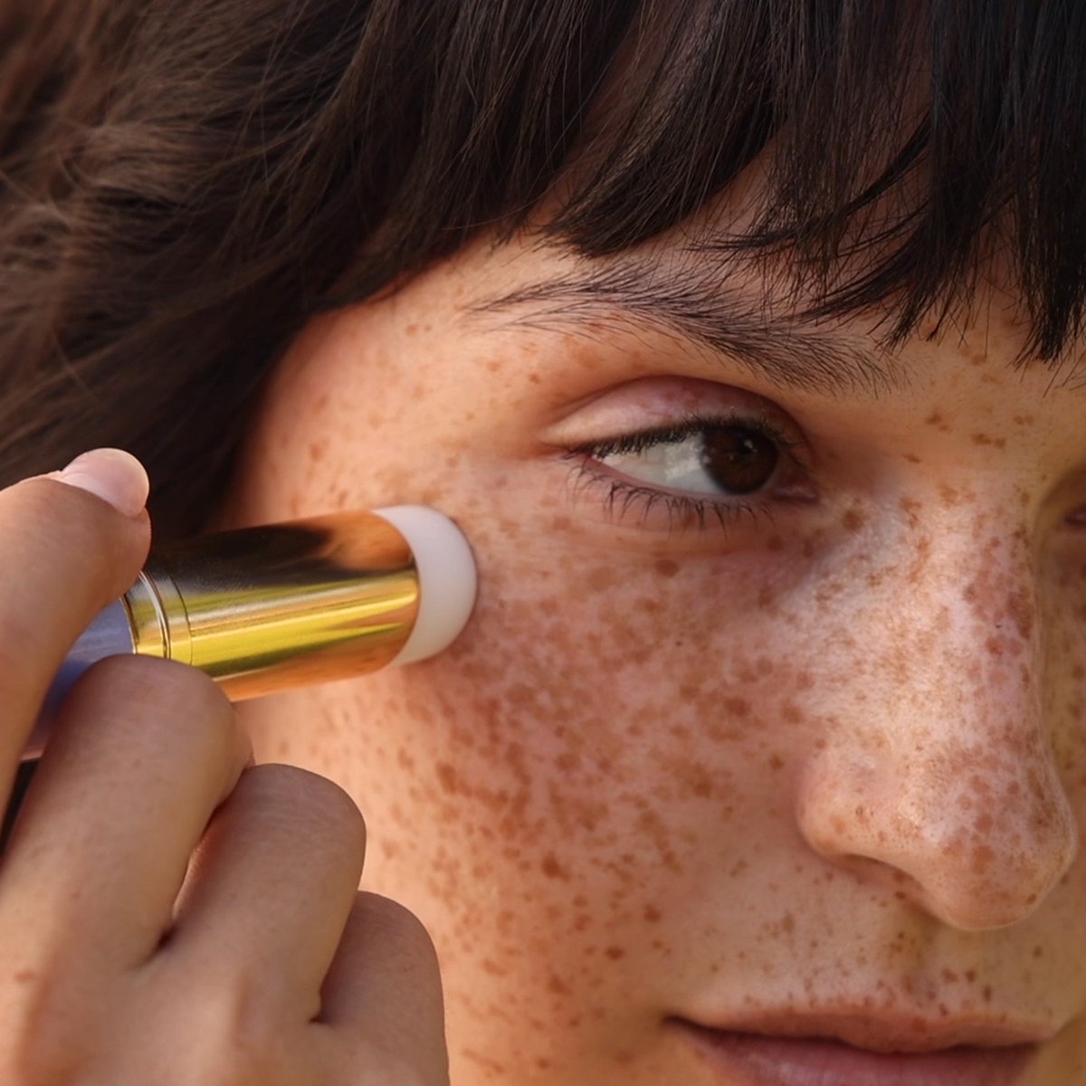 The Serum Stick Daily Serum Stick for A Range of Skin Types