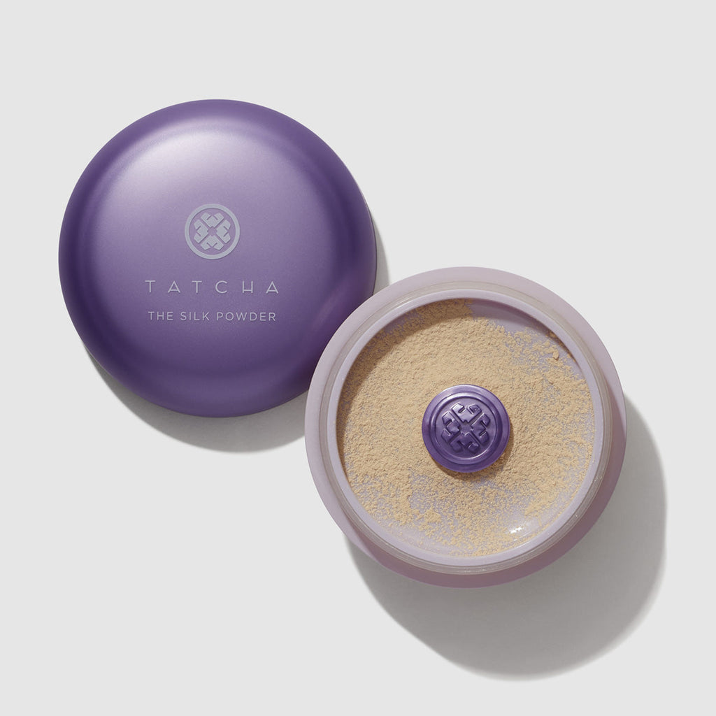 The Silk Powder Daily Face Powder for Even Looking Tone