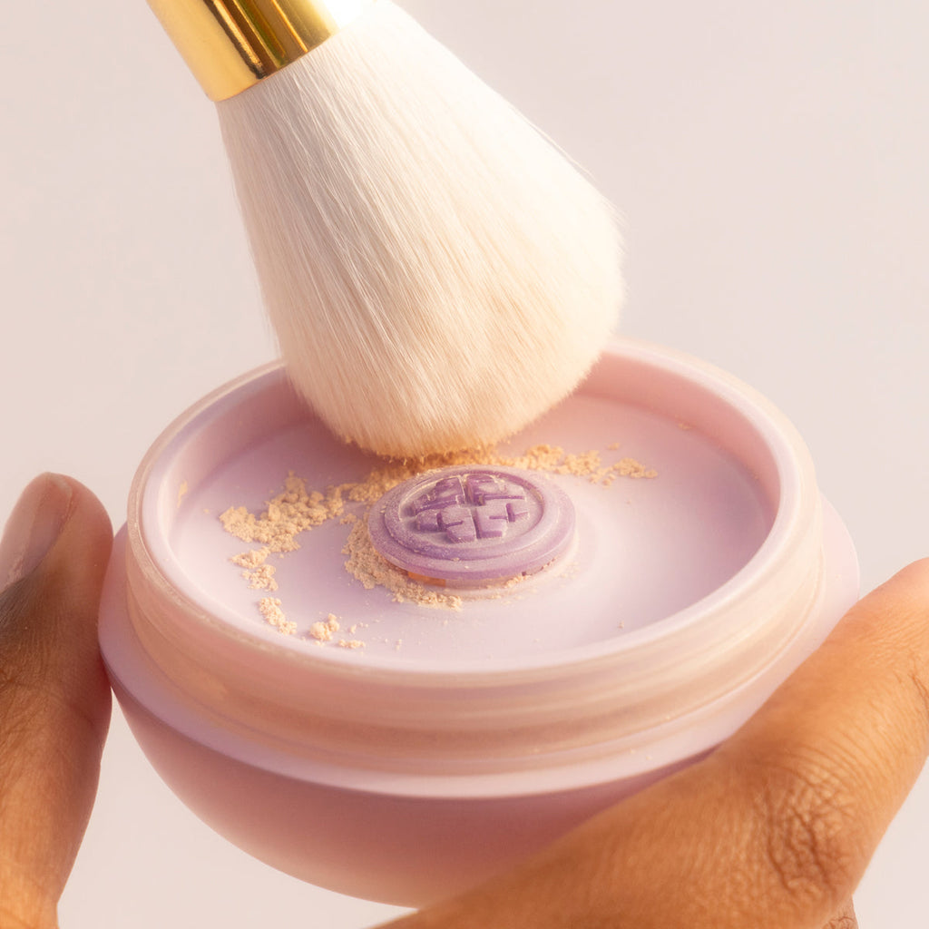 The Silk Powder Daily Face Powder for Even Looking Tone